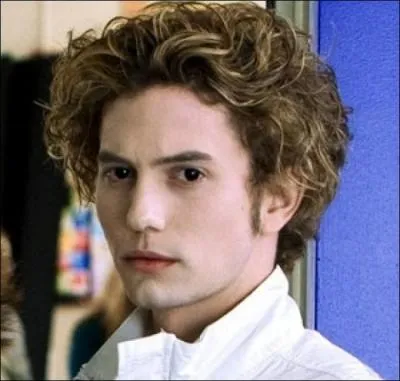 Avec qui sort Jasper ?