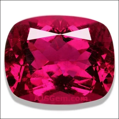 Comment se nomme cette jolie pierre rose ?