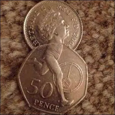 Un SDF vous argue dans la rue pour une "p'tite pièce" mais vous passez devant lui en l'ignorant. Vous l'entendez alors vous traiter de #*--%*# (terme pas flatteur)