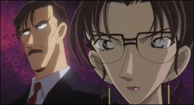 Dans le film 4 qui est intitulé "Mémoire assassine", quel est le sport que pratiquait le préfet Odagiri chez lui ?