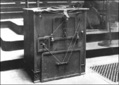 Dans quelle ville des Yvelines peut-on voir le château de Neuville ?