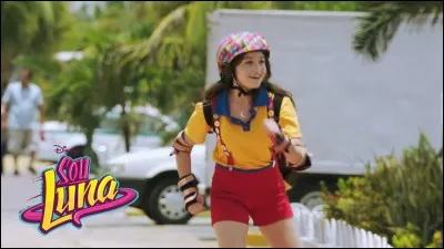 Dans quelle ville habite Luna ?