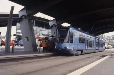 C'est le tram de quelle ville ?
