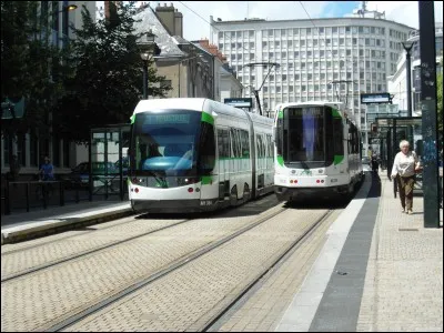 C'est le tram de quelle ville ?