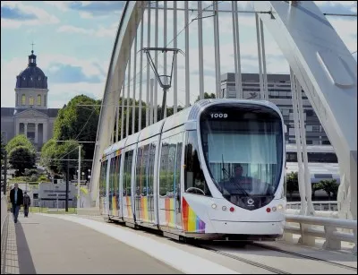C'est le tram de quelle ville ?