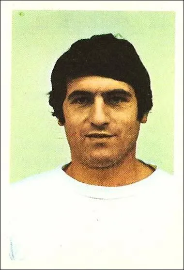 L'un des deux grands milieux de terrain que comptait le brillant SCO des annes 1970, c'est ?