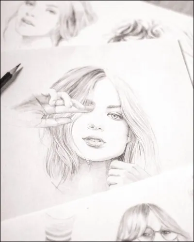 J'ai &eacute;t&eacute; la derni&egrave;re femme laur&eacute;ate du prix Goncourt pour mon roman "Chanson douce", publi&eacute; en 2016.Je suis...