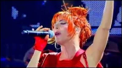 En plus d'être une chanson de Mylène Farmer, ''XXL'' est aussi le titre d'un film de 1997 avec Gérard Depardieu et Michel Boujenah. Qui l'a réalisé ?