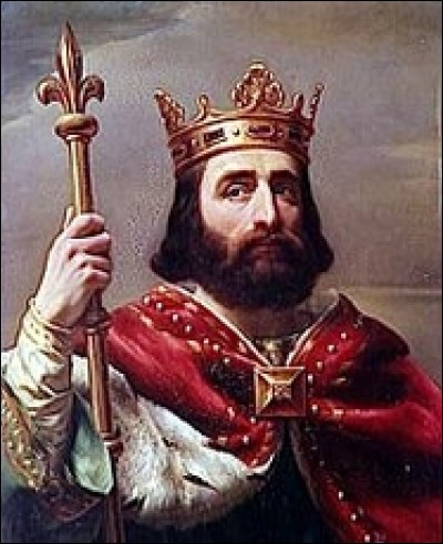Le fils aîné de Pépin le Bref qui est sacré empereur d'Occident par le pape Léon III, en 800 est :