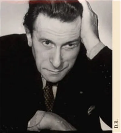 Dans quel département se trouve un village portant le nom de cet homme de théâtre ?