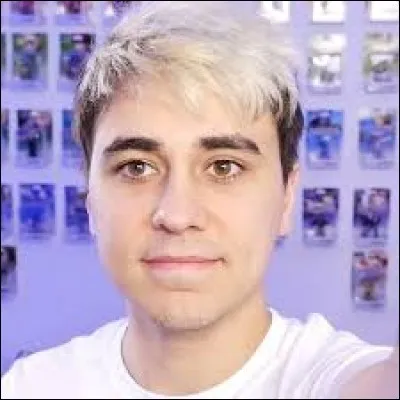 Qui est ce youtubeur ?