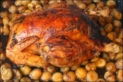 Quelle est la particularité du chapon, souvent mangé à Noël en France ?