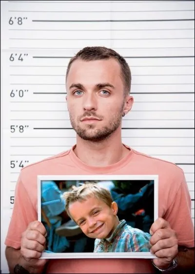 Comment s'orthographient le pr&eacute;nom et le nom de Squeezie ?