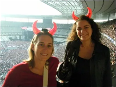 Musique - Quel groupe ces filles sont-elles venues voir au Stade de France ?