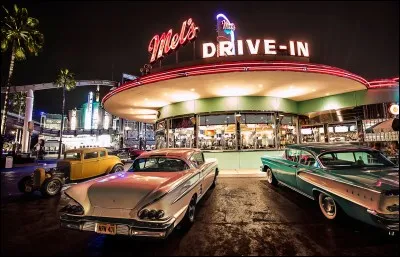 "American Graffiti" est un film mis en scène par Steven Spielberg.