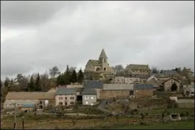 Commune d'Occitanie, dans l'arrondissement de Mende, La Fage-Saint-Julien se situe dans le département ...
