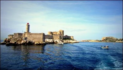 Quel héros de la littérature a été emprisonné au Château d'If ?