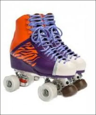 A qui appartiennent ces patins à roulettes ?