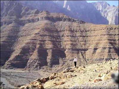 Laquelle des propositions suivantes est une roche sédimentaire ?