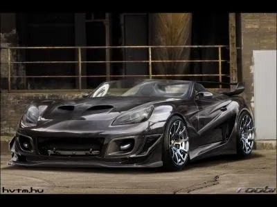 Quelle est la marque de cette voiture ?