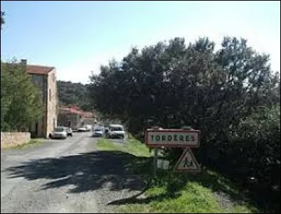 Nous terminons cette balade comme nous l'avons commencé, c'est-à-dire en Occitanie. Nous sommes à l'entrée de Tordères, village de l'arrondissement de Céret situé dans le département ...