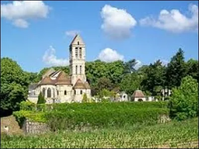 Je vous présente l'église Saint-Côme-et-Saint-Damien de Luzarches. Ville Val-d'Oisienne, elle se situe en région ...