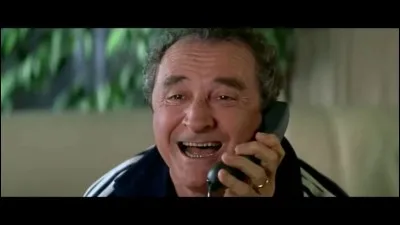 Que devient immédiatement un contrôleur des impôts quand il vient fouiner dans ta comptabilité ?