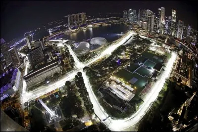 Ce circuit est celui sur lequel se dispute le Grand Prix de Singapour.