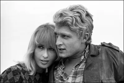 Complétez les paroles de cette chanson de Christophe "avec les filles j'ai..." ?