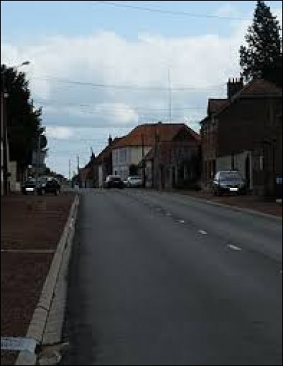 Nous débutons ce périple dans les Hauts-de-France, à Baralle. Village de l'arrondissement d'Arras, il se situe dans le département ...