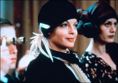 Elle est Emma Eckhert dans le film réalisé par Francis Girod, sorti en 1980, qui se déroule dans le Paris des années 1920. De quel film s'agit-il ?