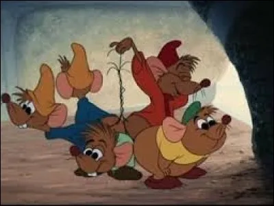 Certains, dépourvus ou pauvrement dotés en charisme et talent, se servent de ce coup...