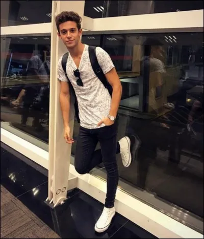 Qui est son chanteur favori ?