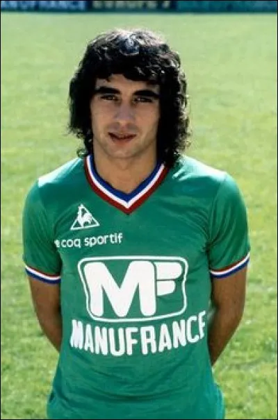 Ce footballeur, joueur emblématique de l'AS Saint-Etienne de 1971 à 1980, surnommé l'Ange Vert, c'est Dominique...