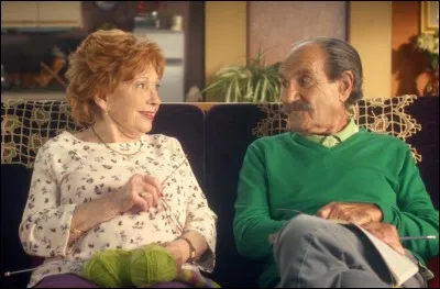 Avec qui Raymond est-il marié ?