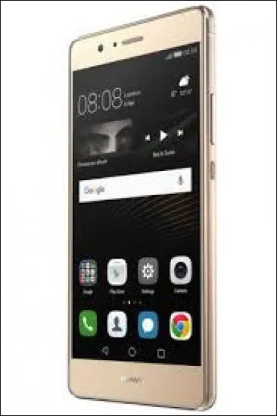 Son indicatif téléphonique est +32.