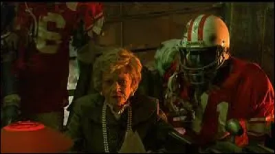 Que disent toujours les joueurs à Juno pour que cette dernière s'énerve ?