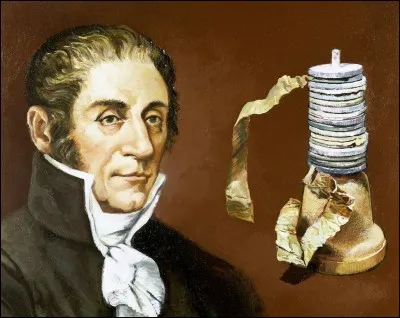 Qui est l'inventeur de la première pile électrique ?