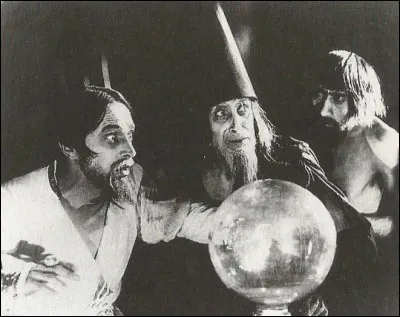 En Allemagne, en 1924, sort un film "le Cabinet des figures de cire" : qui en est le réalisateur ?