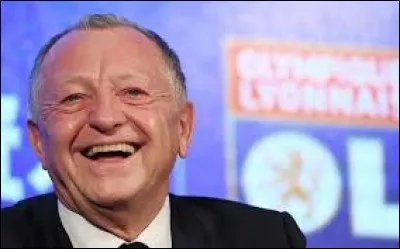 En quelle année Jean-Michel Aulas prend-il la direction du club ?