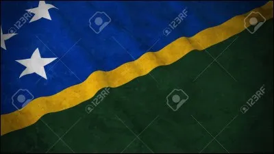 Quelle est la capitale du pays qui possède ce drapeau ?