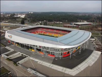 Où se trouve ce stade ?