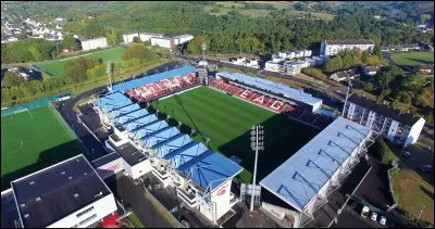 Où se trouve ce stade ?