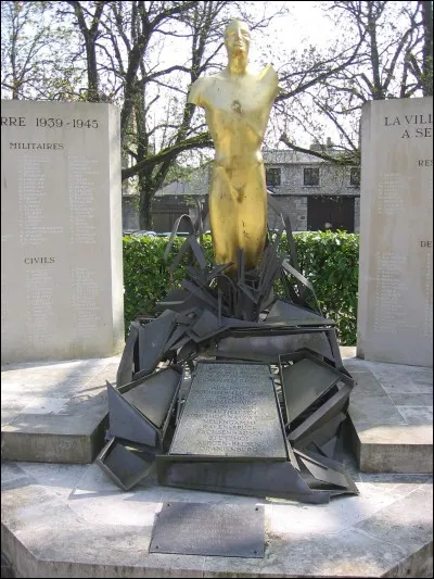 En quelle année Eichmann, instigateur de la solution finale, est-il arrêté par le Mossad (services secrets israéliens) en Argentine ?