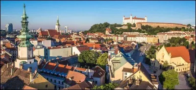 Quelle est la capitale de la Slovaquie ?