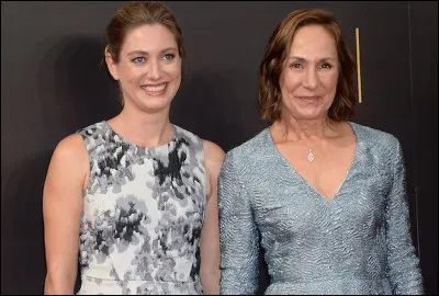 Quel lien unit Zoe Perry et Laury Metcalf, celles qui incarnent la mère Sheldon dans respectivement « Young Sheldon » et « The Big Bang Theory » ?