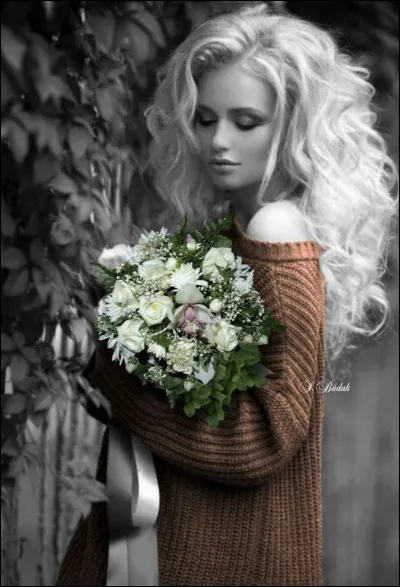 Qui a écrit "La Femme indépendante" ?