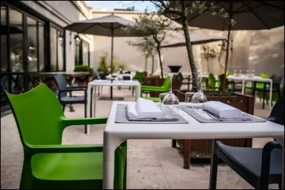 Au restaurant, tu es plut&ocirc;t...