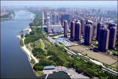 Cette grande ville chinoise de 7 millions d'habitants, dans le nord-est du pays, capitale de la province du Liaoning, c'est :