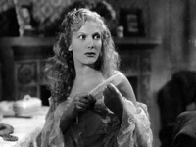 Elle a débuté sa carrière en 1934 avec le rôle de Gaby Doriot dans "La Dame de tout le monde" de Max Ophuls, puis elle joue dans "Scipion l'Africain". En 1949, son rôle dans "Au-delà des grilles" de René Clément lui vaut le prix d'interprétation féminine au festival de Cannes. Il s'agit de :